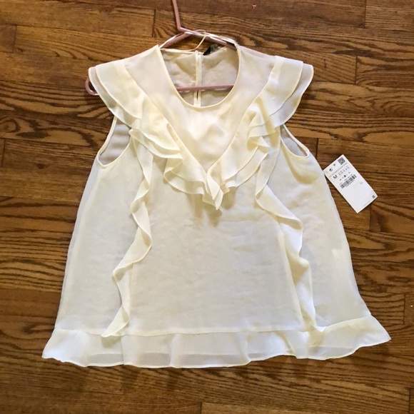 Zara romantic ruffled top - Picture 3 of 4